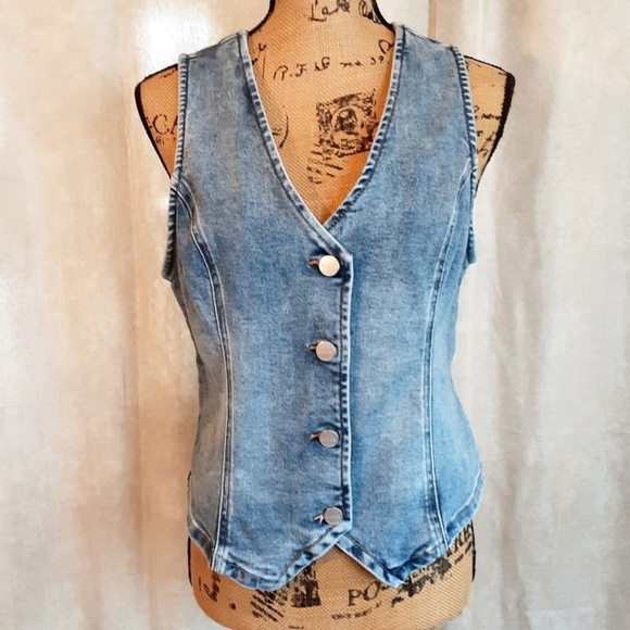 NWT - RISEN Stretch Denim Cropped Vest Medium Blue Button Front Sz M - Picture 1 of 14